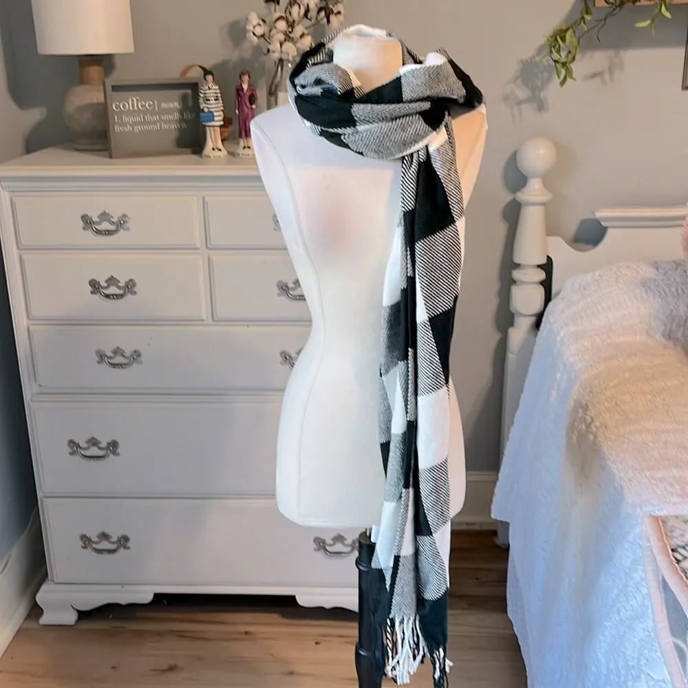 Black White Plaid Scarf New Buffalo Check - Image 2