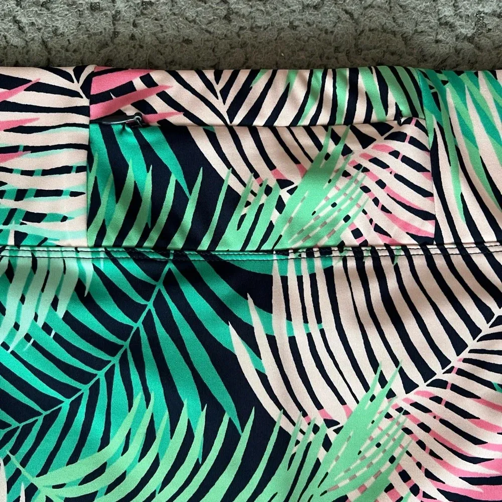 Women’s Tommy Bahama Active Golf Skort Skirt Tropical Print Size Medium EUC - Image 3