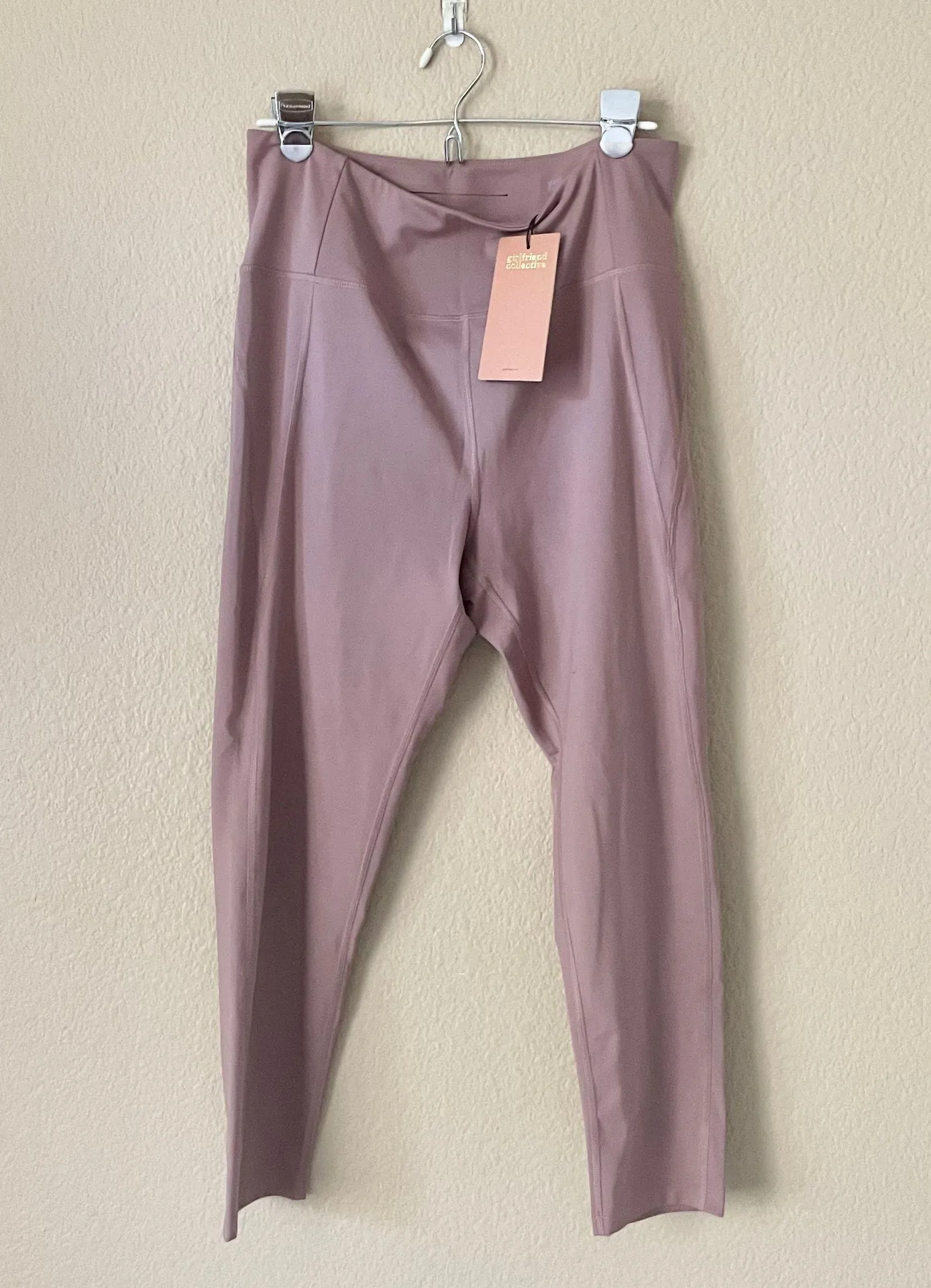 High-Rise Leggings - Image 3