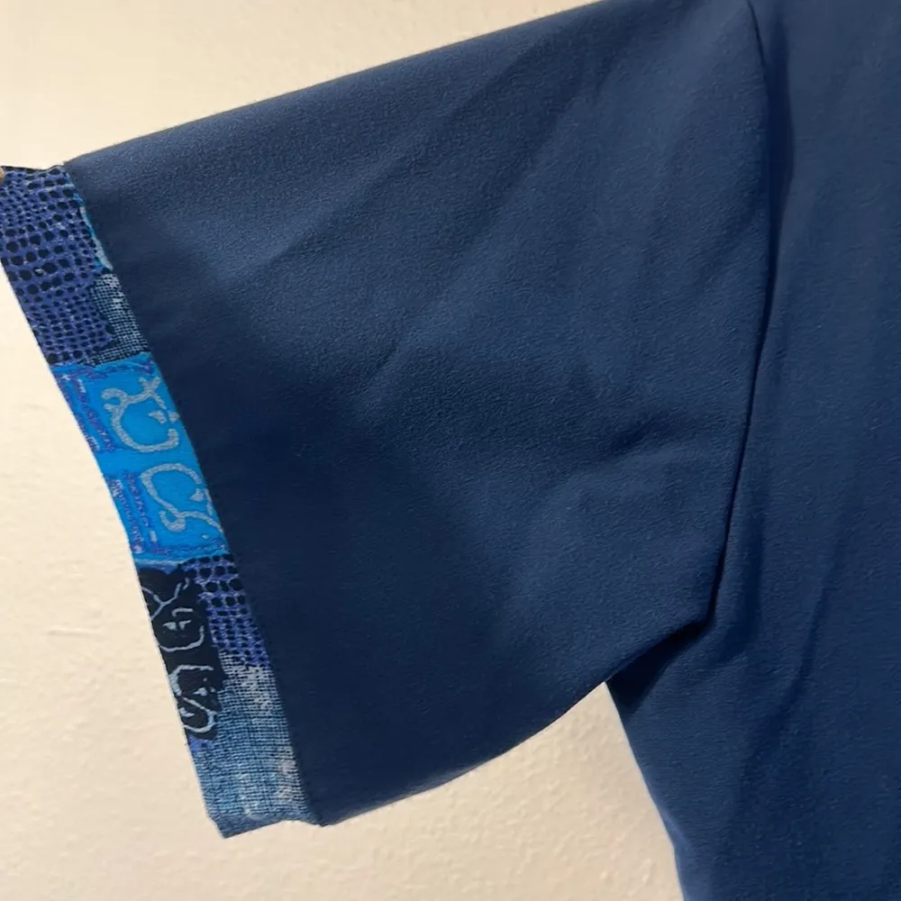 Vintage Lighthouse Point Navy & Teal Blouse Large & Medium Capris Set - Image 4