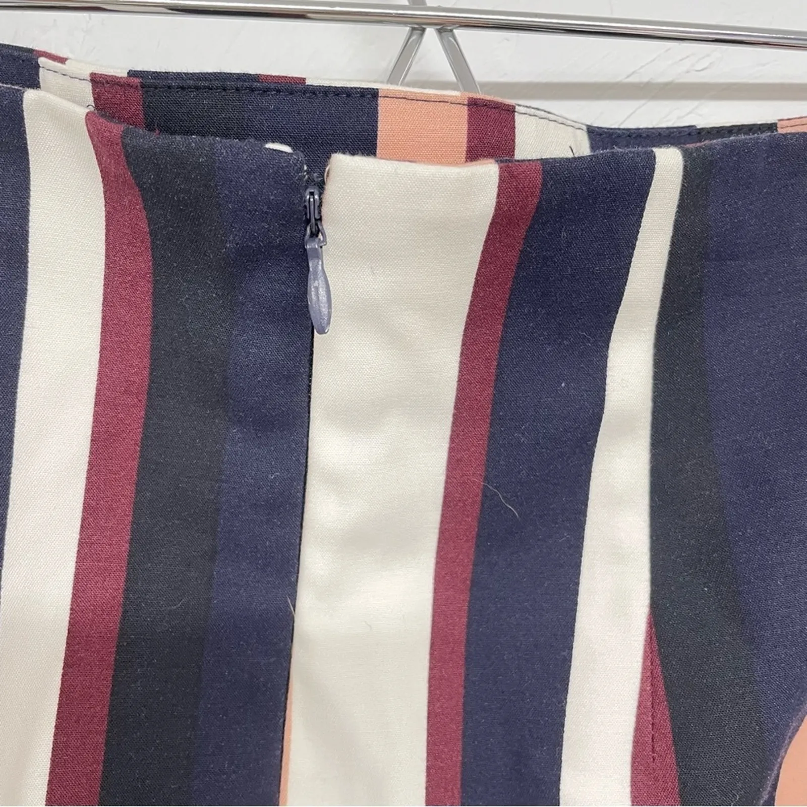 Ann Taylor Blue White & Red Vertical Stripe Mini Skirt Womens 0P Straight Pencil - Image 3