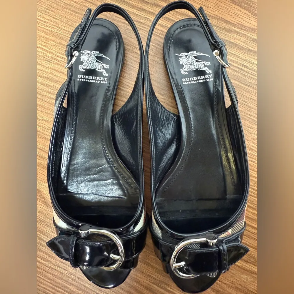 Burberry Novacheck Plaid Canvas Patent Leather Slingback - Image 4