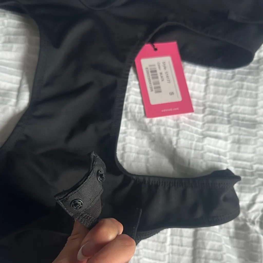 Black Cutout Edikted Bodysuit - Image 2