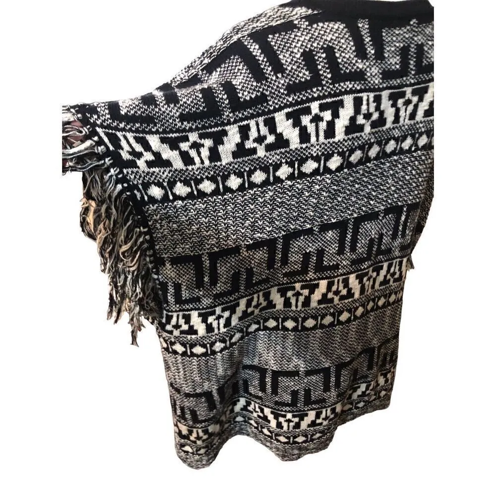 Gianni Bini Black and white oversized poncho style sweater with fringe size S - Image 2