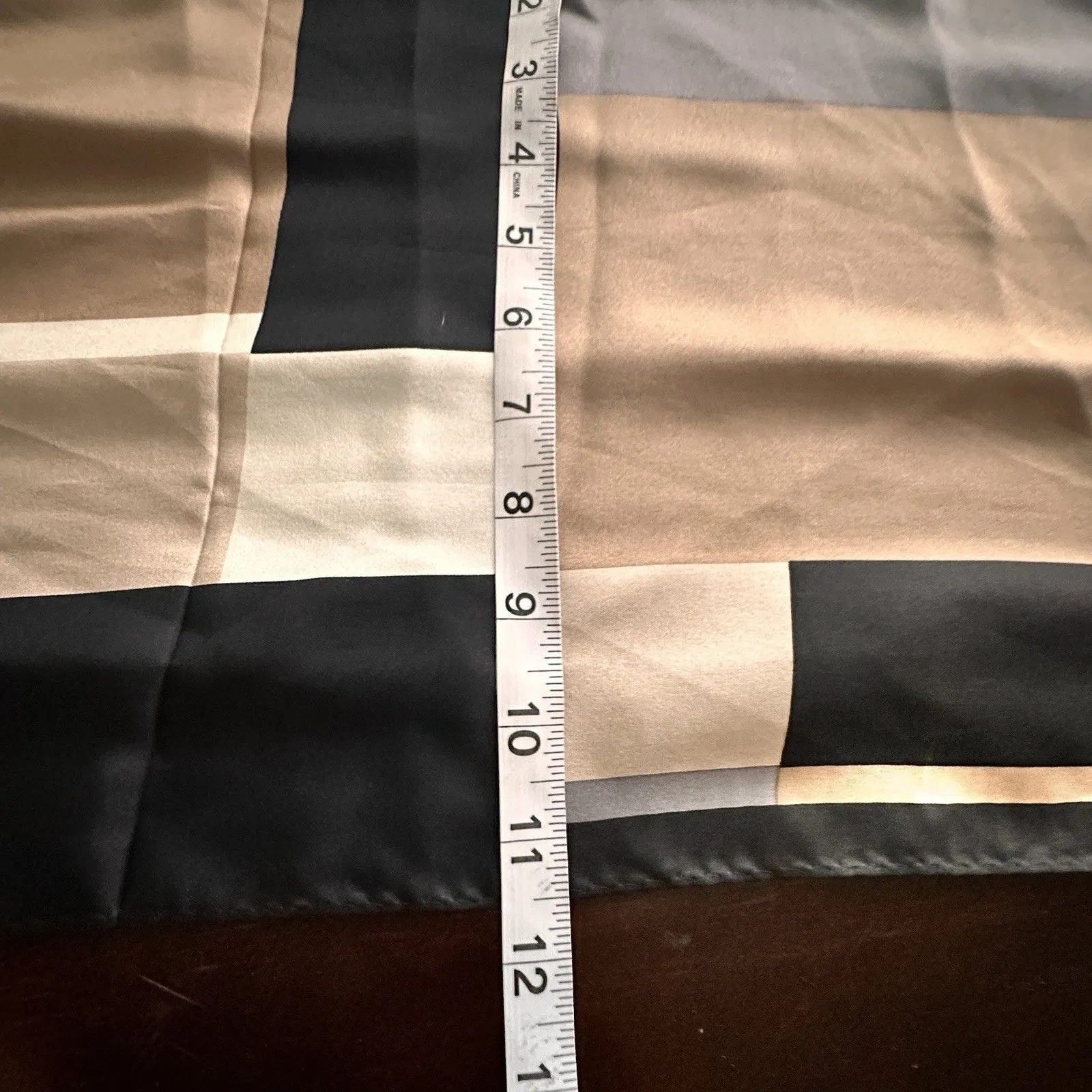 Oscar de la Renta VTG Y2K Geometric Rectangle Silk Scarf  11.5 x 53" Feminine - Image 4