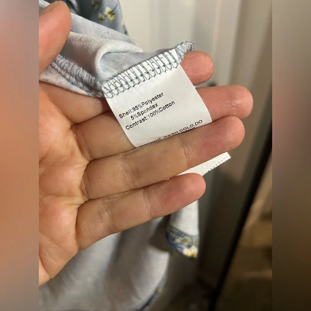 Suzanne Betro SB Pale Blue & Yellow & White Floral Eyelet Lace Blouse Top Size M - Image 9