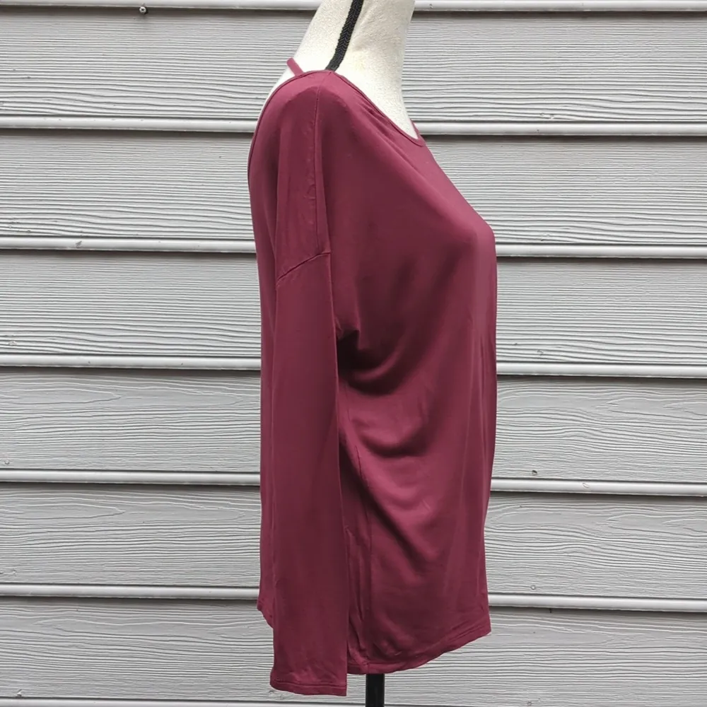 Old Navy Dolman Sleeve Open Back Longsleeve Top - Image 11