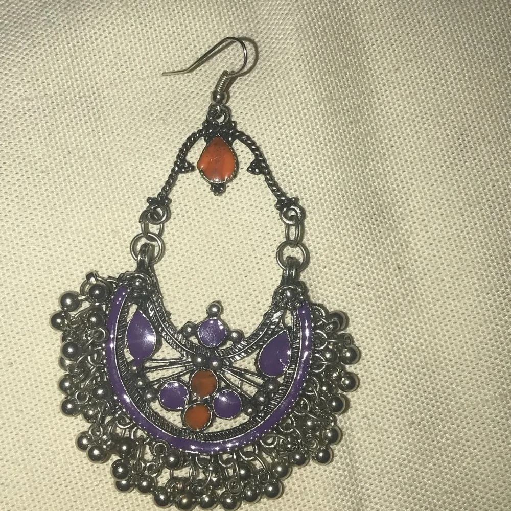 Glam Rustic Silver Org/Purple Chandelier Earring - Image 2
