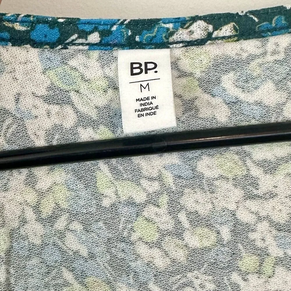 NWT bp Green Floral Knit Long Sleeve V-Neck Sustainable Dress - Size: M - Image 6