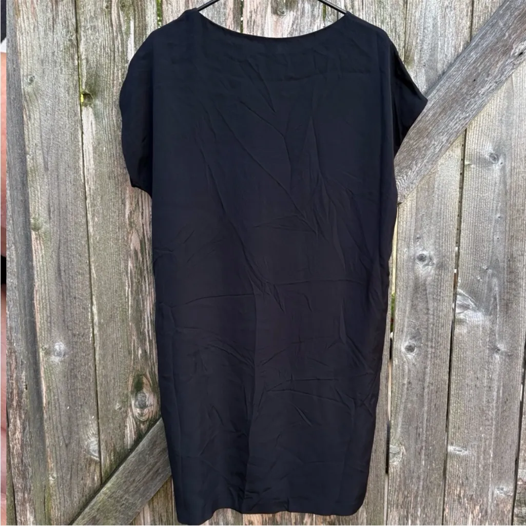 Diane Von Furstenberg Popover Silk Blend
Dress Black Cream Generous Small - Image 9