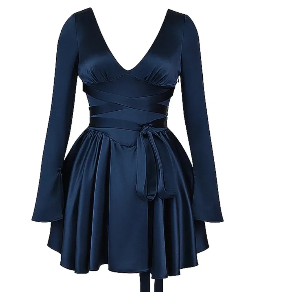 House of CB 'Dominique' Navy Plunge Satin Mini Dress NWOT size XS‎ - Image 3