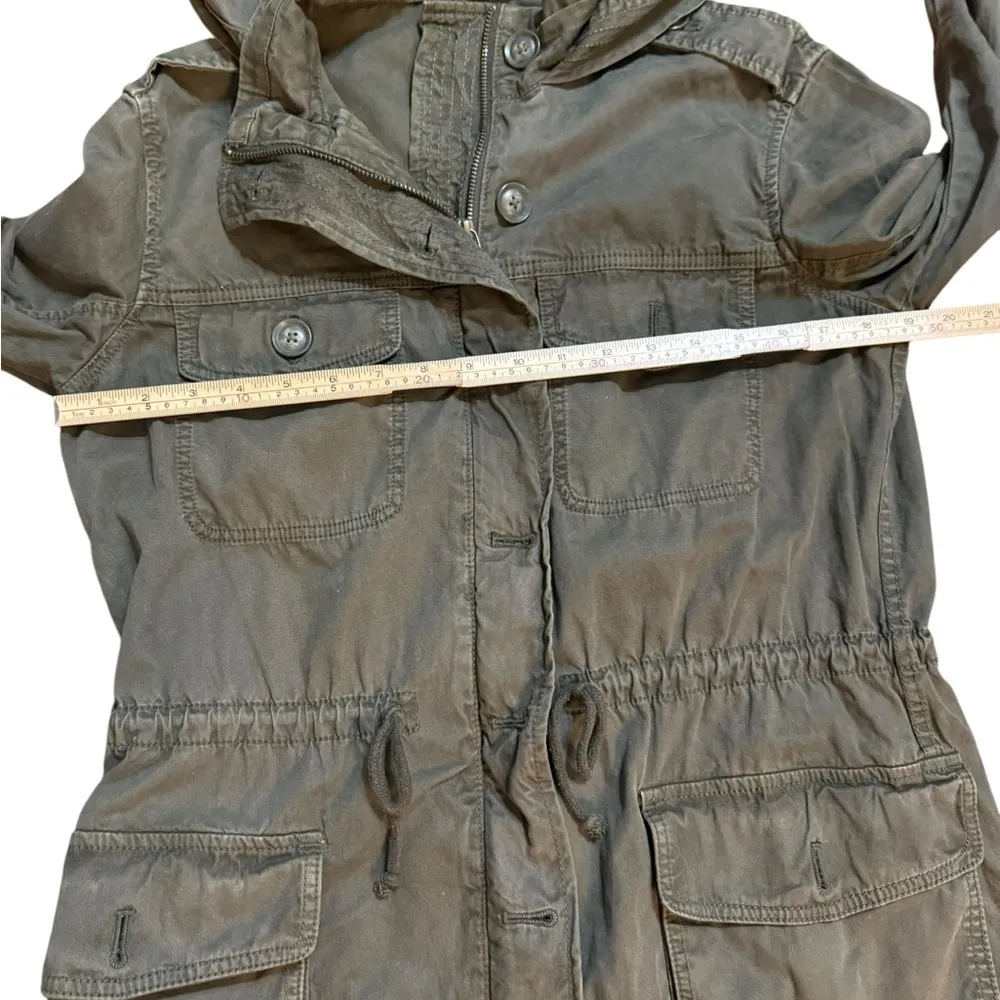 Talula by ARITZIA Trooper Lived In Utility Jacket Olive Green Hooded Size Small - Image 9