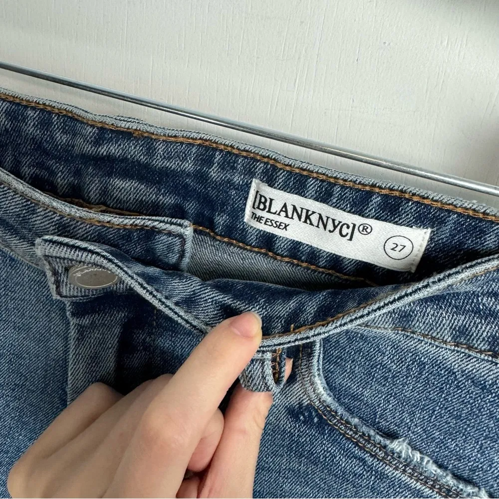 NWT Blank NYC The Essex Classic Cut Off Shorts Sz 27 Raw Hem - Image 8