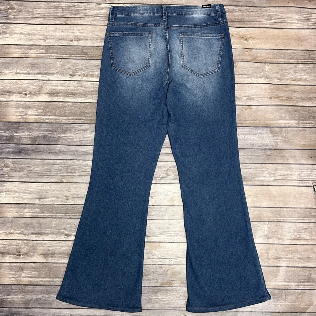 Almost Famous Medium Wash High Rise Button Fly Patch Pockets Flare Jeans Juniors - Image 5