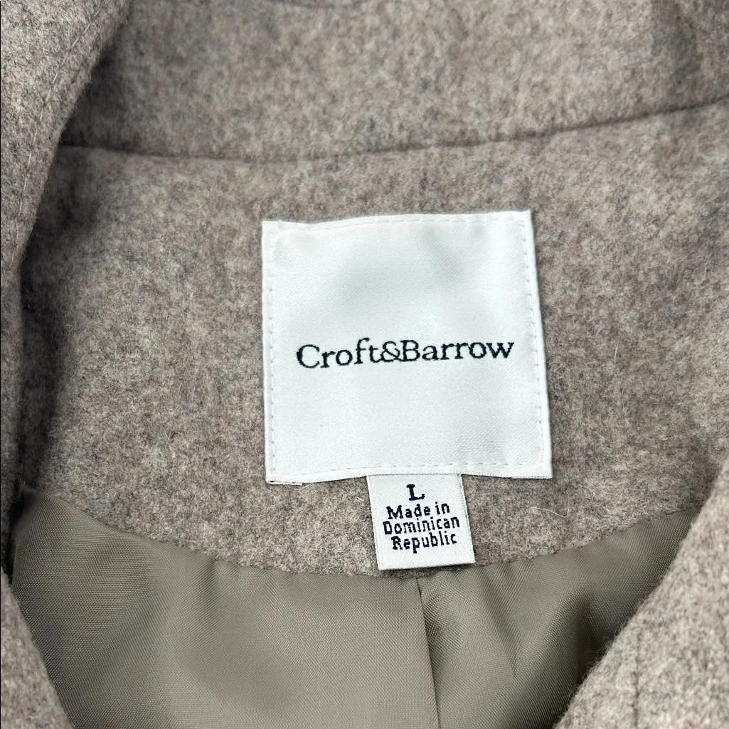 Croft & Barrow Women's Beige Trench Coat - Image 3