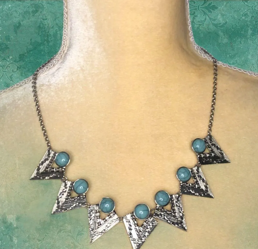 Cool silver and turquoise stone necklace Silver - Image 3