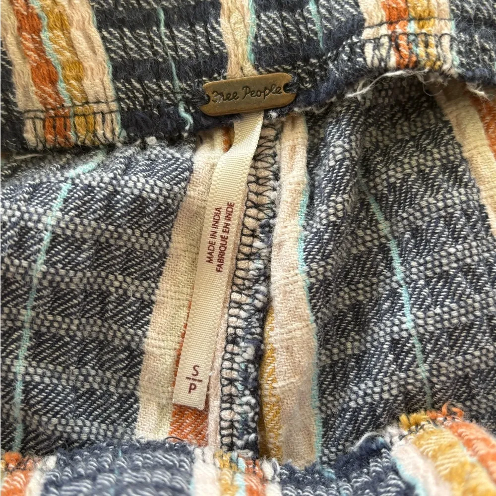 FREE PEOPLE Fine Line Slim High Waist Flare Striped Boho pants festival sz s/p - Image 4