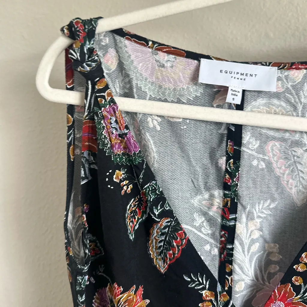 Equipment Femme SAMPLE Floral Black Sleeveless Top Purple - Image 8