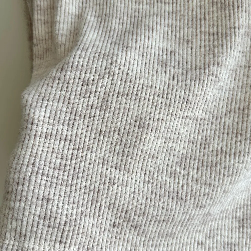 DOLAN Mockneck Long Sleeve Sweater with Keyhole Neckline, Tan, Size XS - Image 12