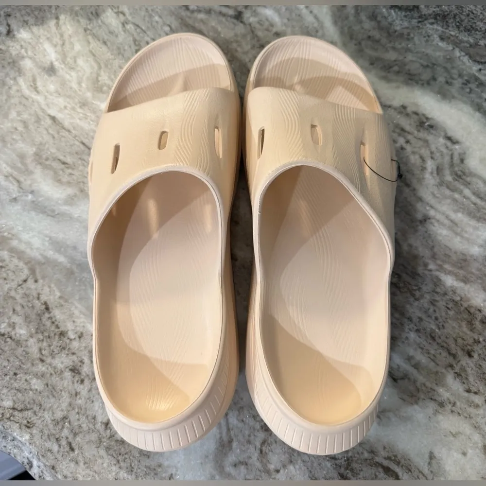 NWOT/NWOB HOKA x Free People Ora Recovery Slide 3 - Shifting Sand - M 9 / W 11 - Image 4