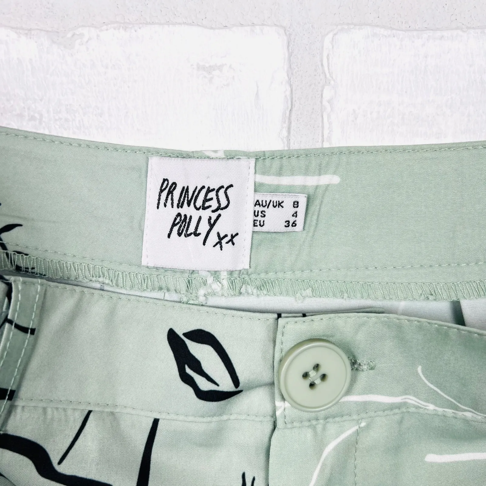 Princess Polly XX Face It Print Wide Leg Pants Sage Green Women's Size 4 - Image 7