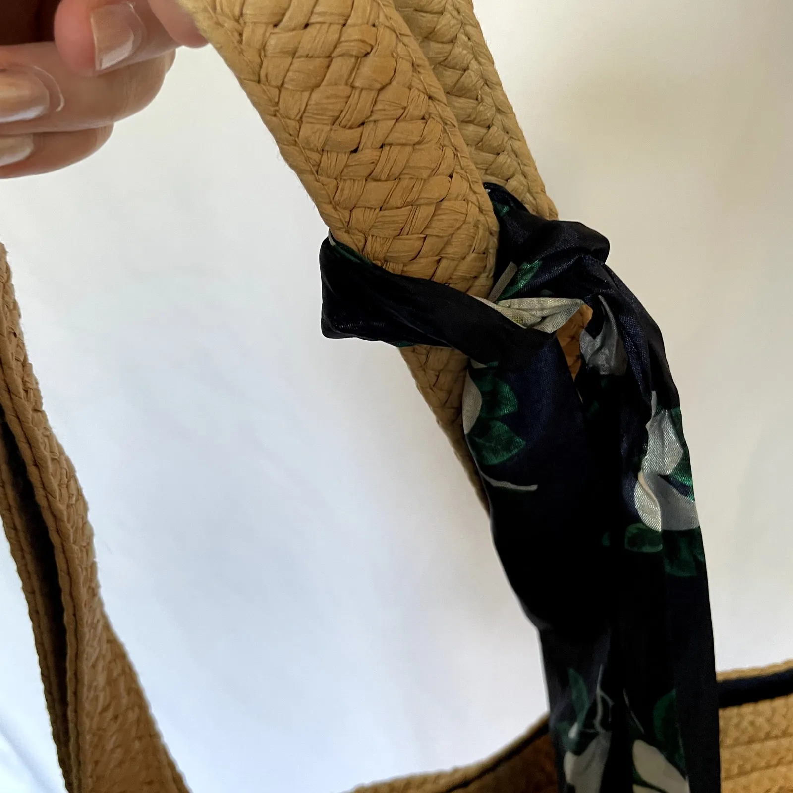 Draper James wicker bag shoulder bag navy detail fully lined clasp shut summery - Image 3