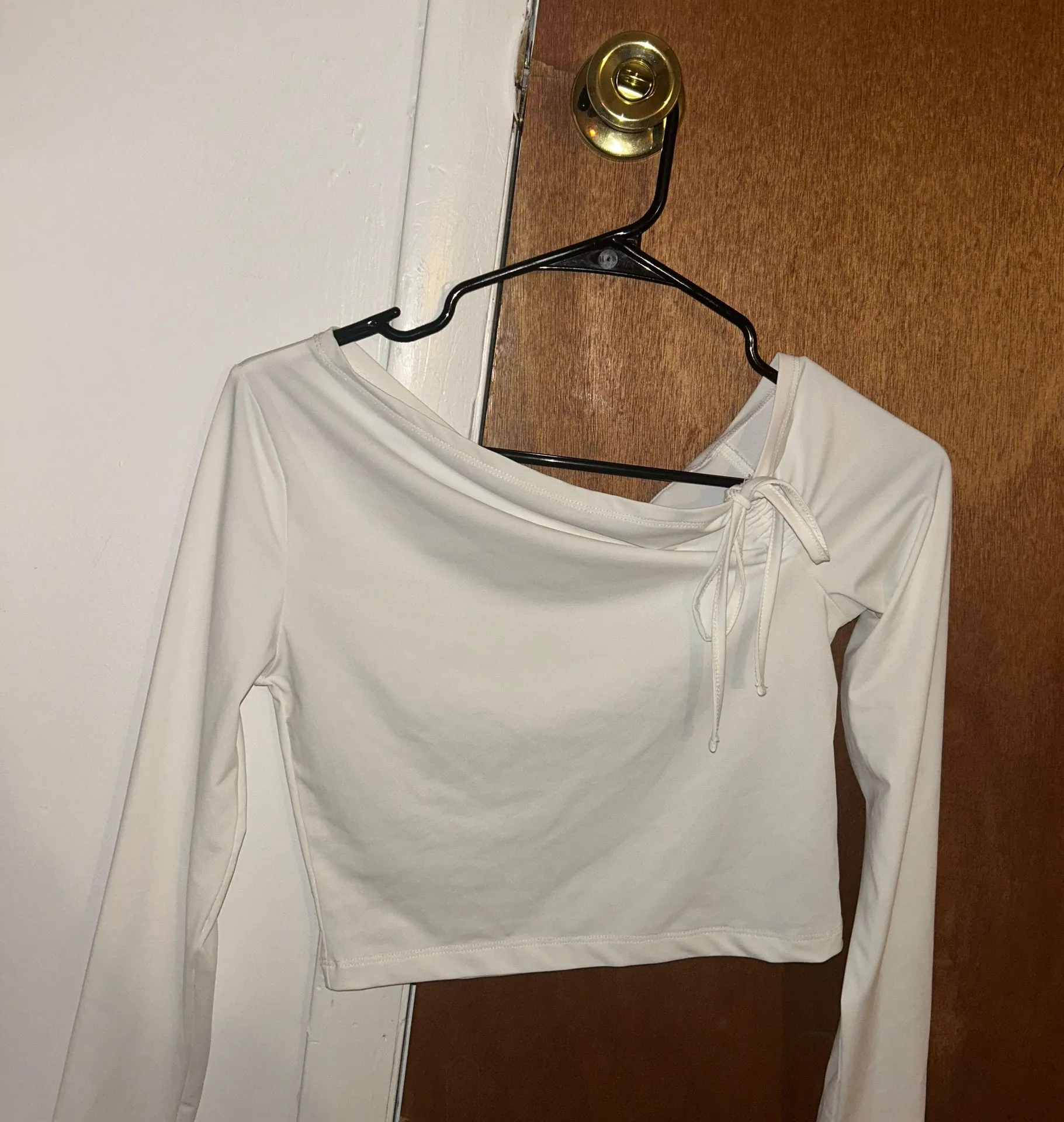 Edikted White Top - Image 3
