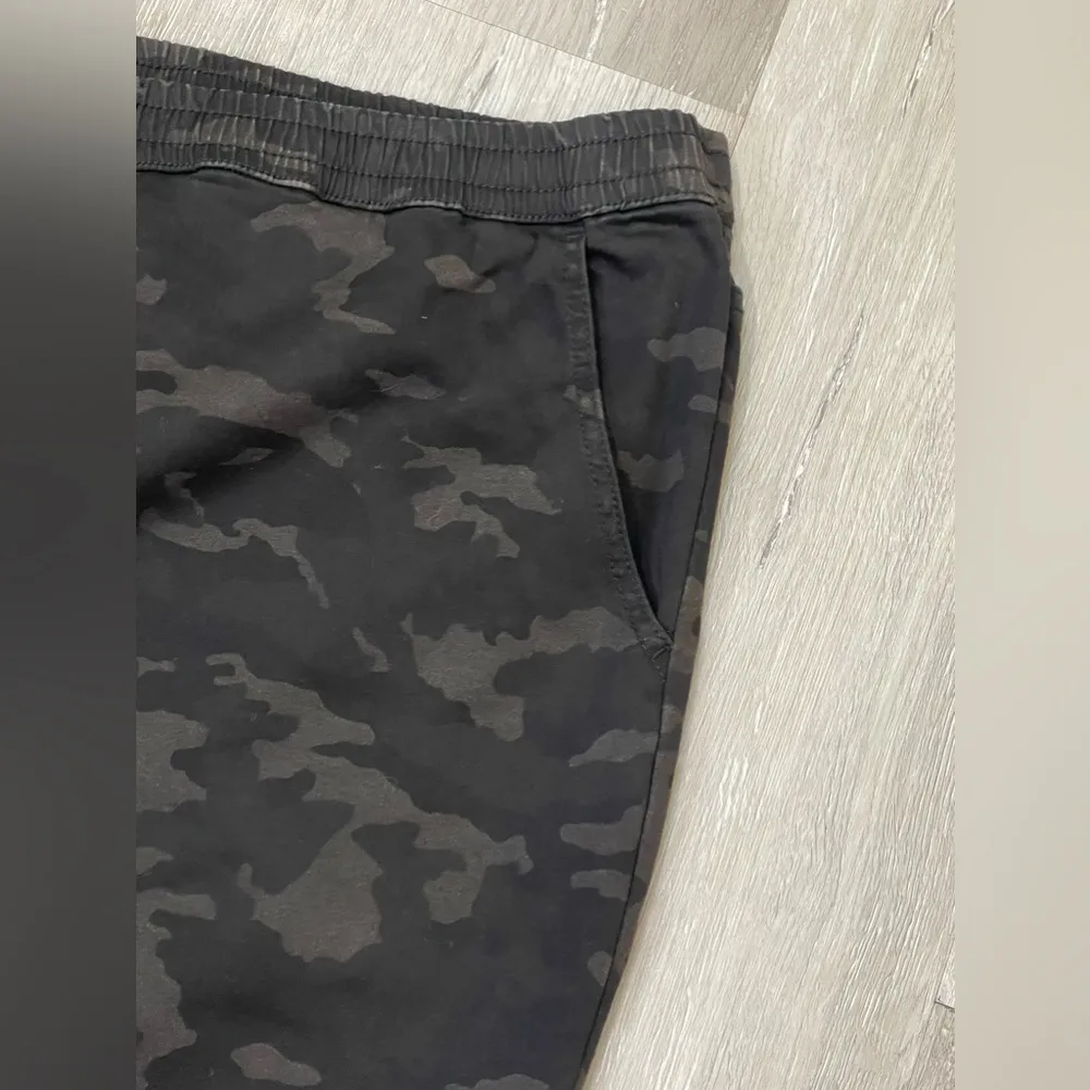By Giuliana Black Camo Pants Size 3X NWT - Image 9