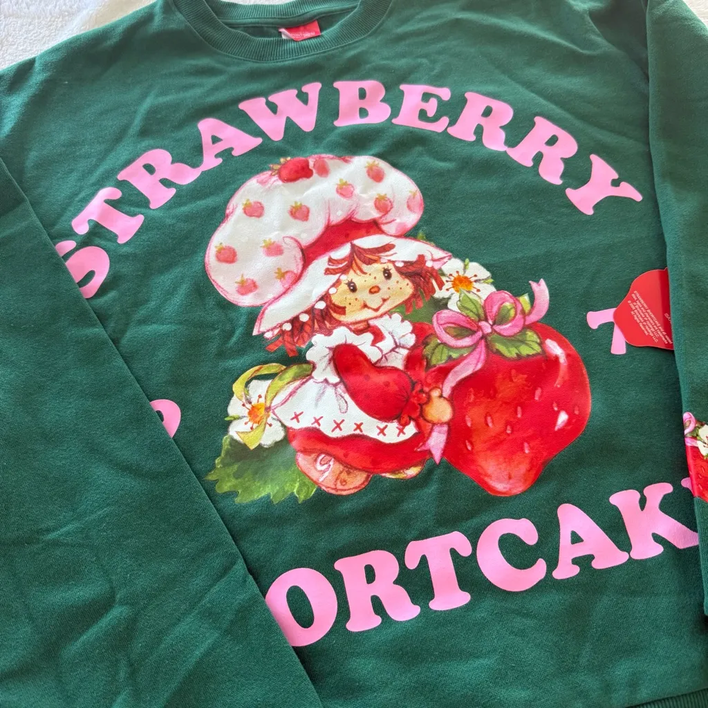 Strawberry Shortcake Green Sweatshirt size medium - Image 6