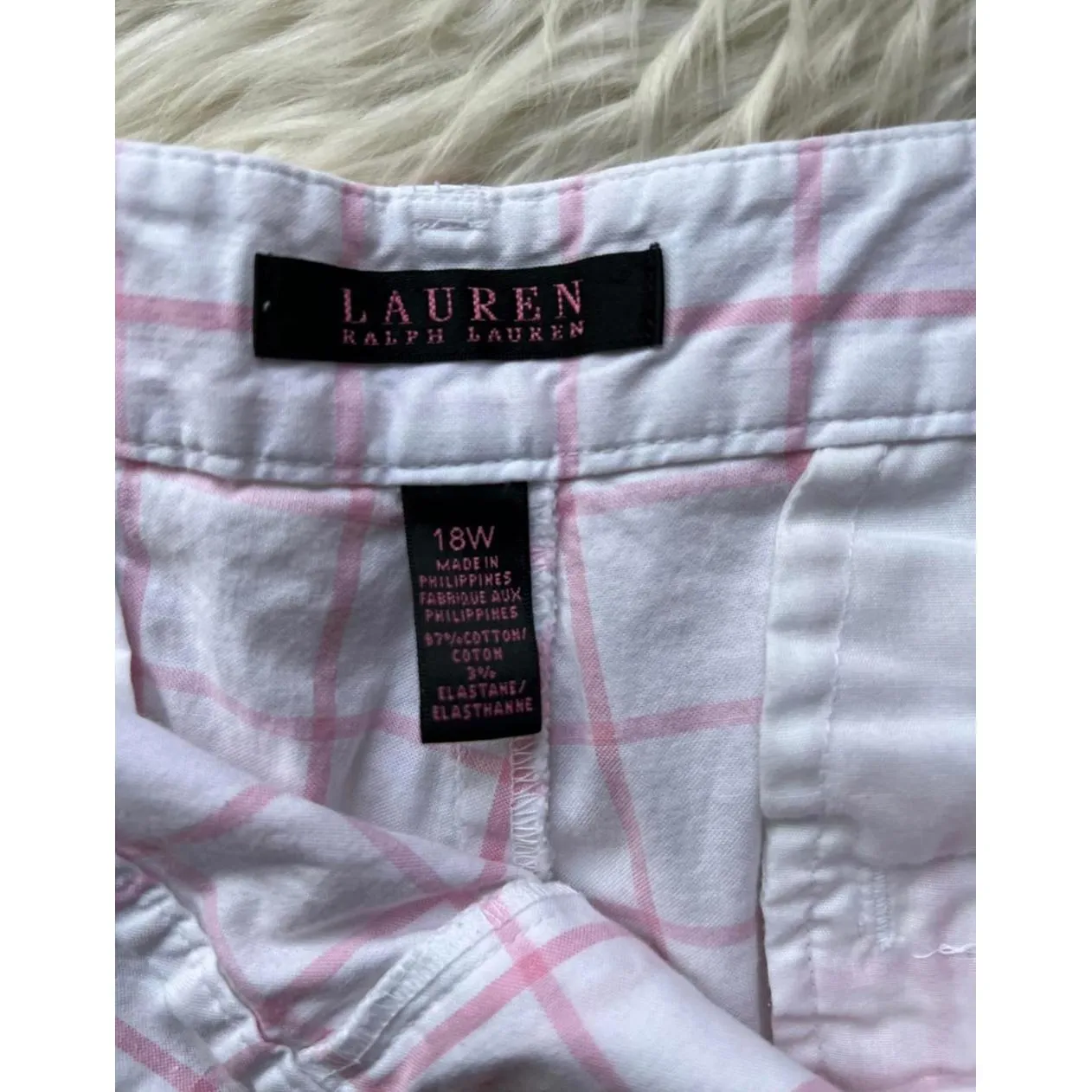 Laurin Ralph Lauren Women's Casual Shorts White with Pink Check Pattern Size 18W - Image 3