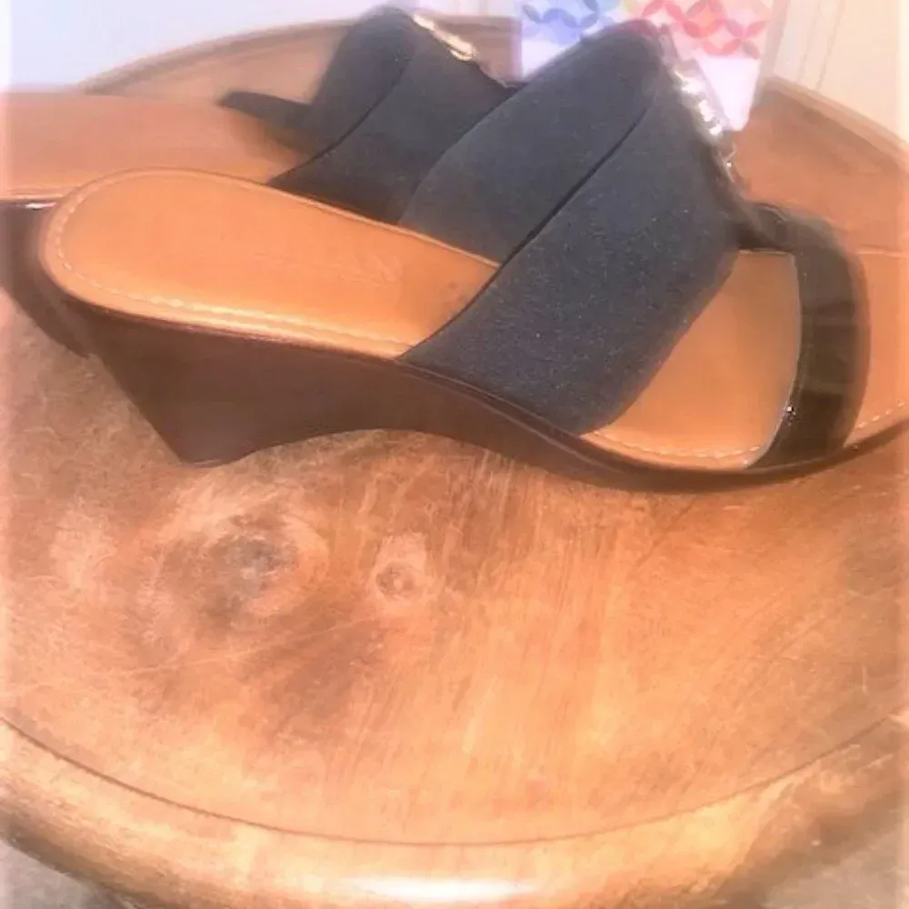 Italian Shoemaker Sadey Black Wedge Sandal 10‎ - Image 6