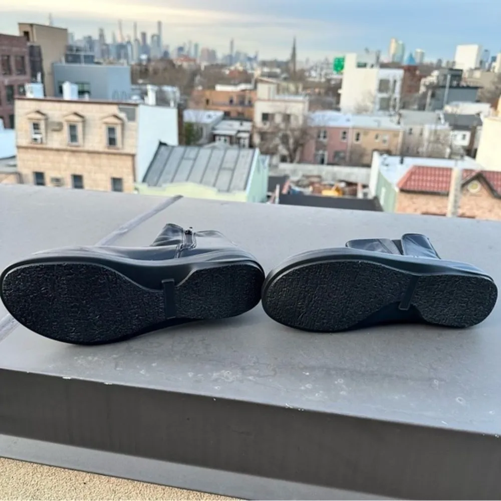 New black faux leather ankle boots size 7 (37) gathered detail vegan indie NWT - Image 3