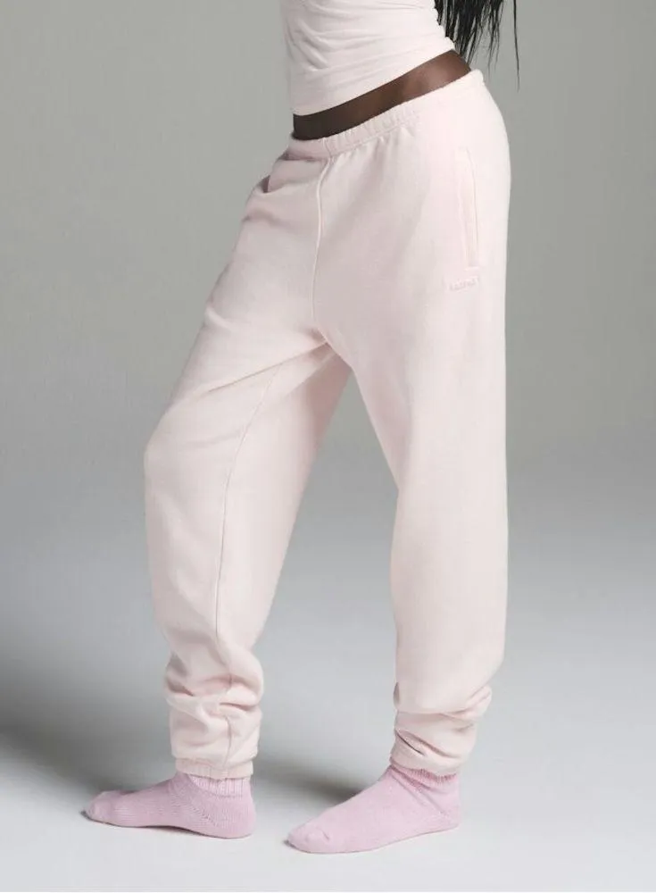 SKIMS joggers cotton fleece classic lounge pants barely pink strawberry milk - Image 14