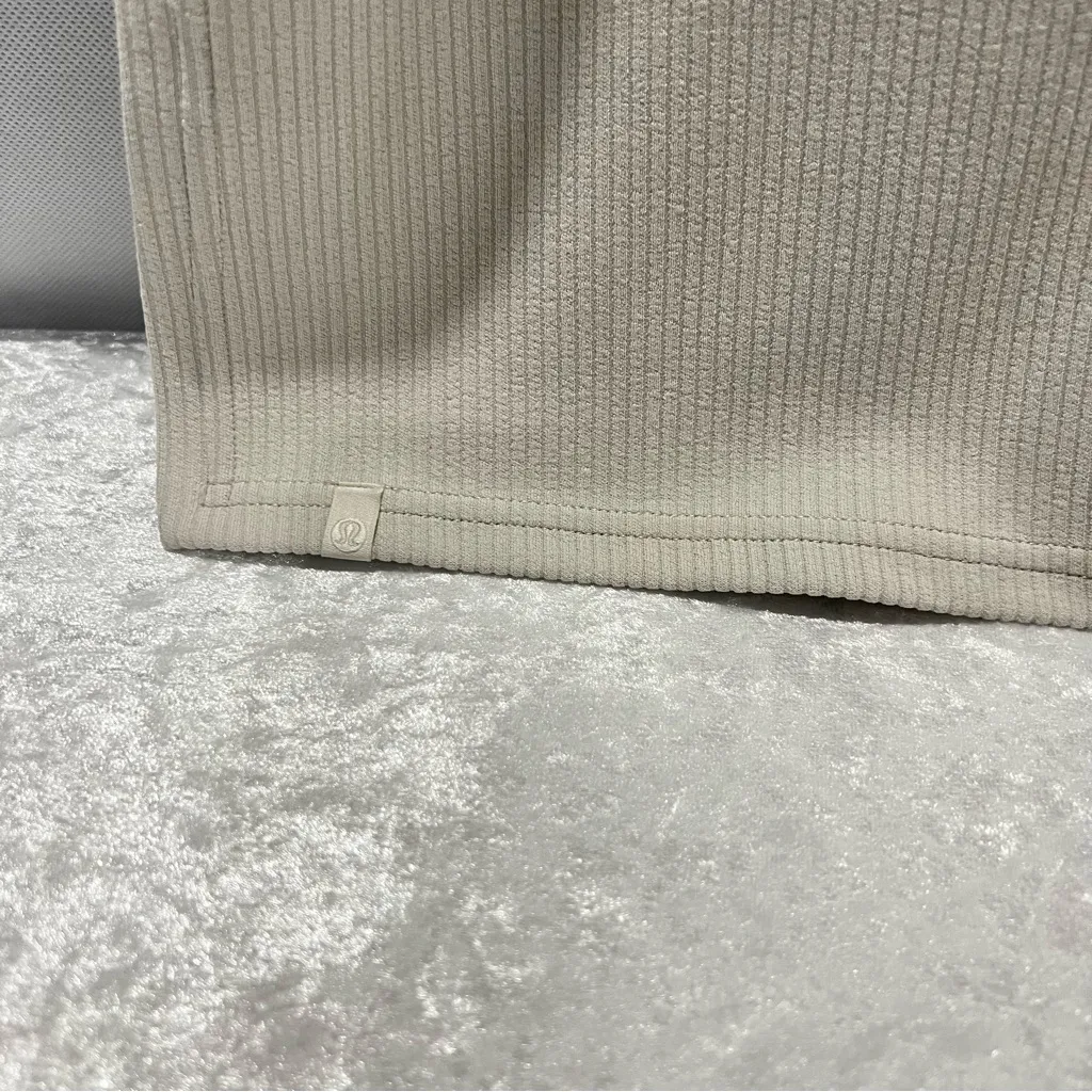 Lululemon Size 6 Ribbed Softstreme Relaxed-Fit T-Shirt Light Gray Loose Fit Boxy - Image 11