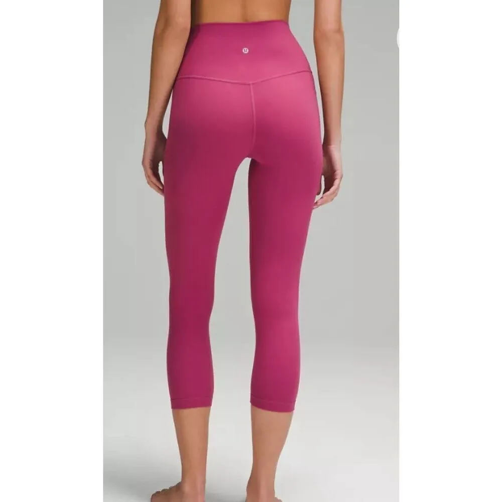 Lululemon Womens Flat‎ Front High - Image 4