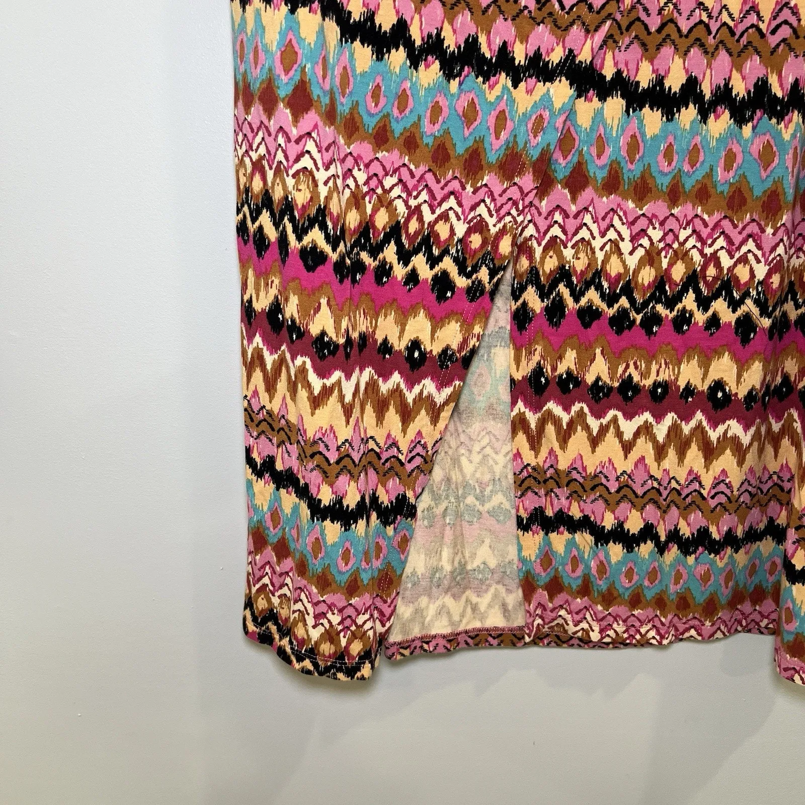 Boden‎ Jersey Midi Skirt Side Split Size 8P Multicolor Elastic Waistband Pink - Image 3