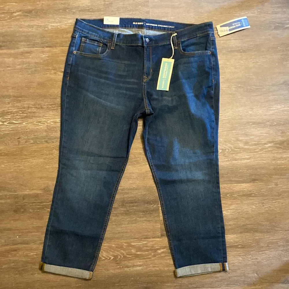Old Navy Dark Wash Boyfriend Straight Cuffed Jeans Size 18 NWT - Image 2