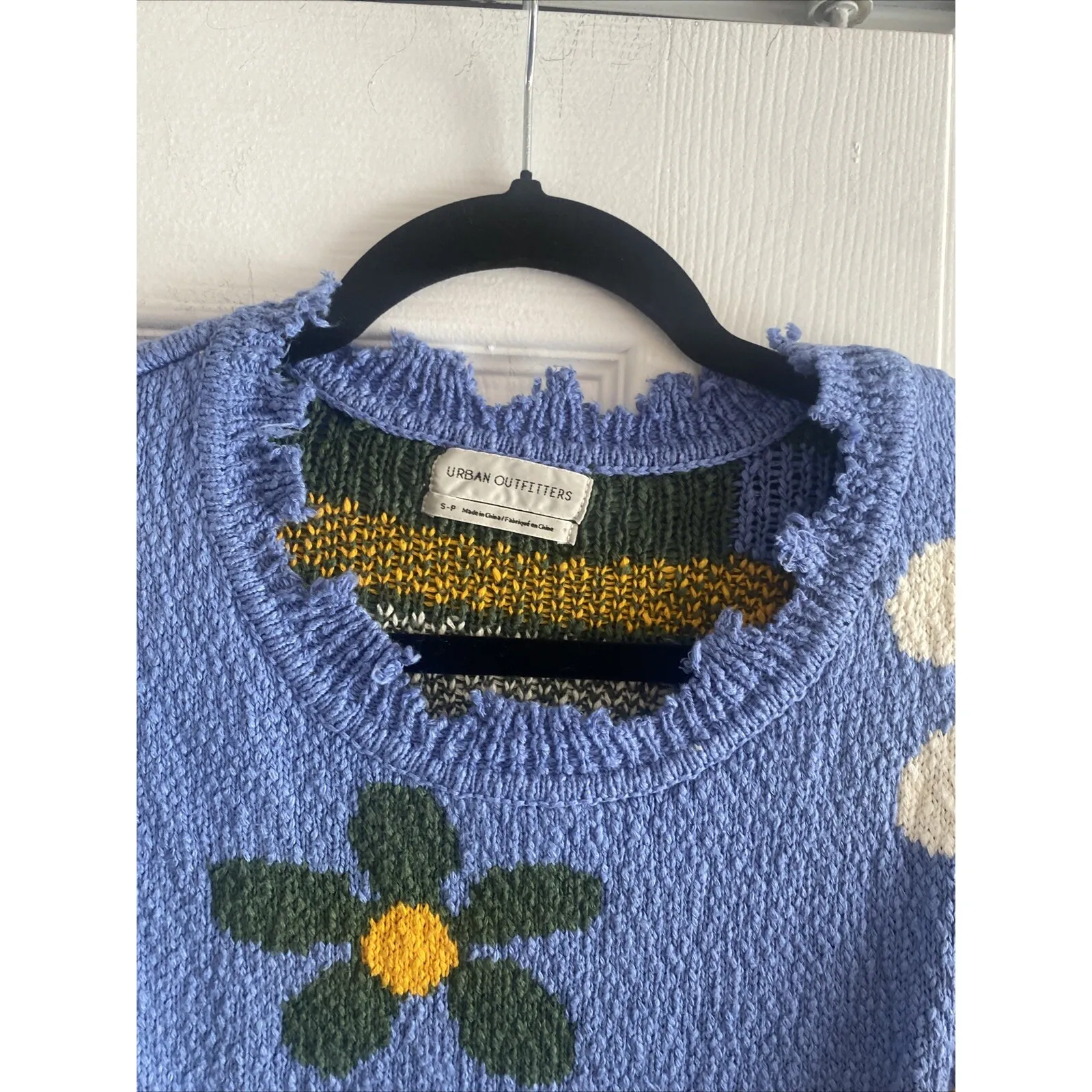 Urban Outfitters Women's Small Floral Blue Oversized Sweater Boho Fringe - Image 3