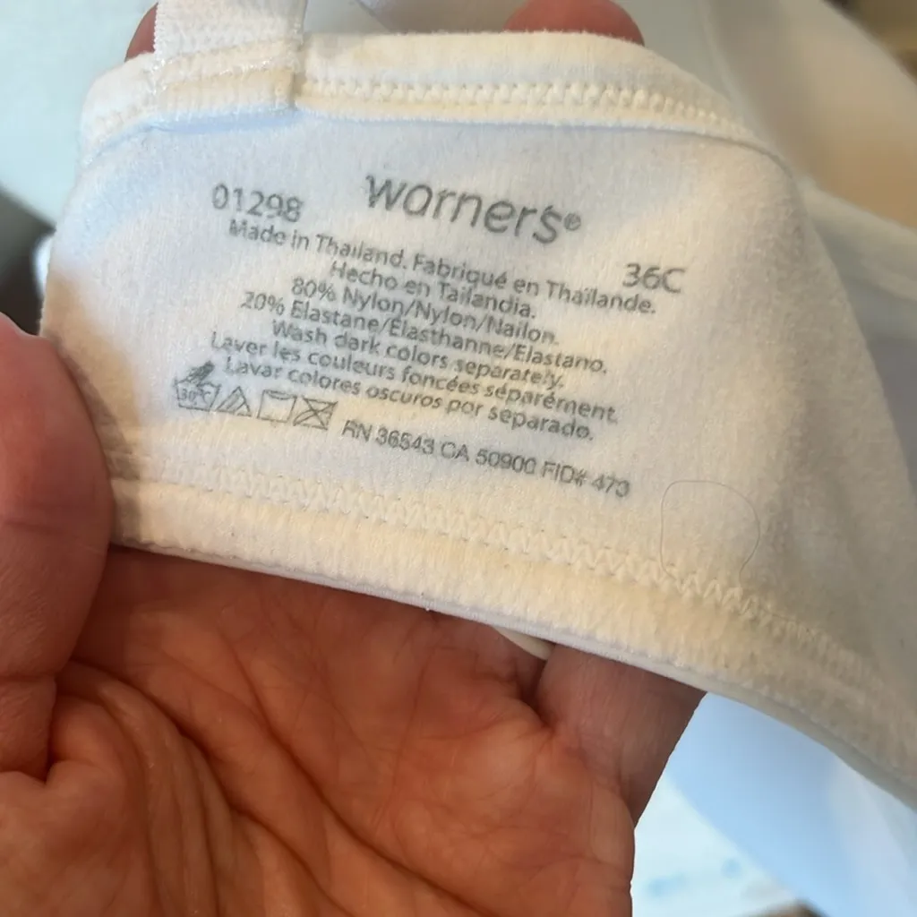 Comfy Warners White Bra Lightly Padded Size undefined - Image 4