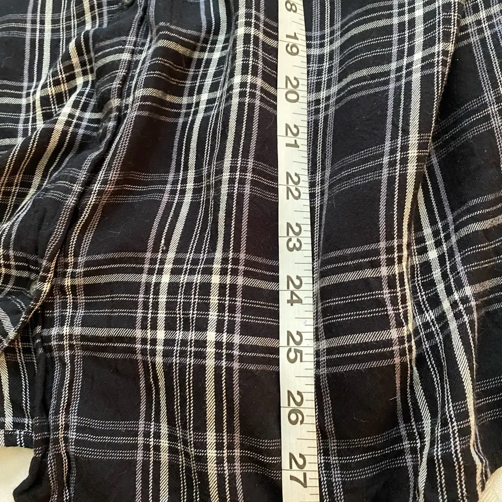 Old Navy Black and White Plaid Striped Button Up Long Sleeve Shirt Xl - Image 6