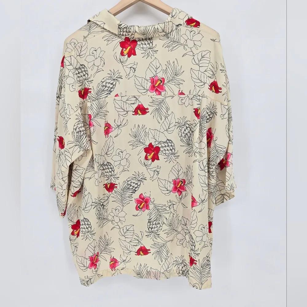 Zara Tropical Short Sleeve Hibiscus Floral Hawaiian Blouse size XL - Image 8