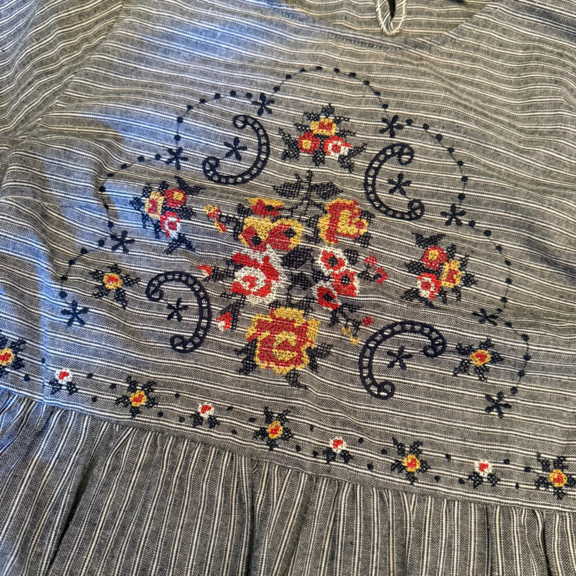 Elegant Blue Embroidered Polagram Dress - Image 5