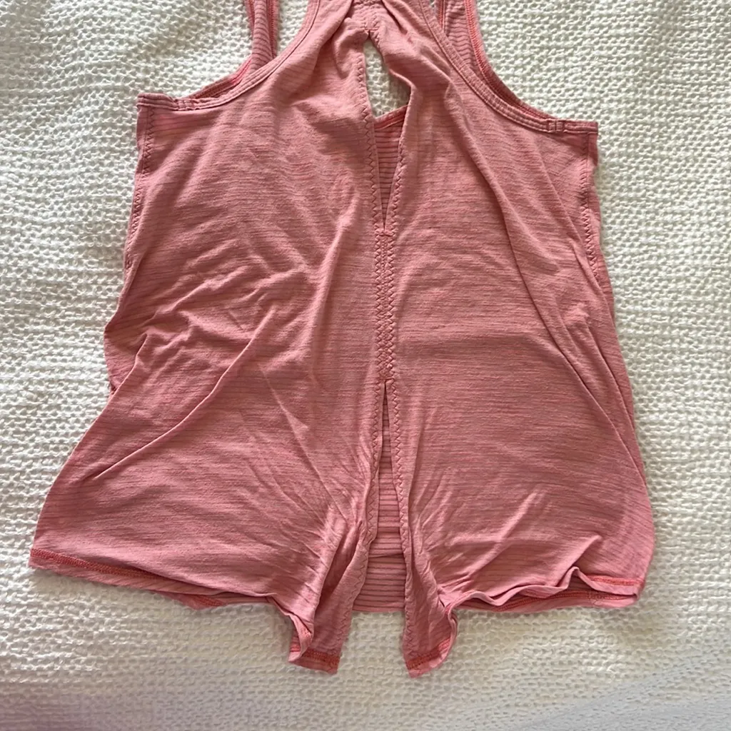 CUTE VINTAGE LULULEMON TANK - Image 5