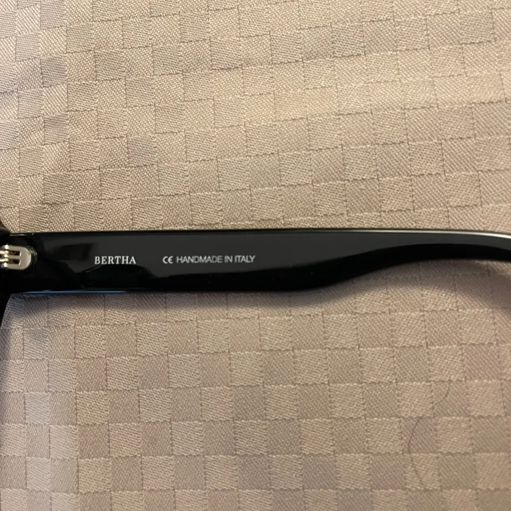 Bertha x Katrina Szish the Celerie black sunglasses NWOT in original velvet box. - Image 7