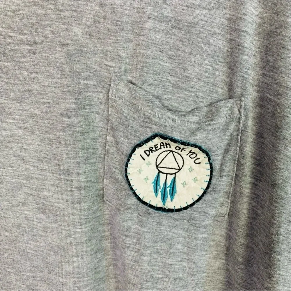 American Eagle Crop Shirt Medium - Image 2