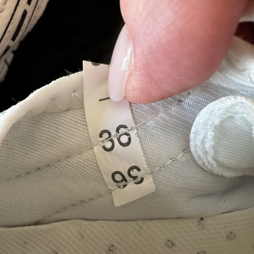 NWT Lorax Pro Barefoot Unisex Shoes by Hike Footwear in White/Black White Size 36 - Image 6