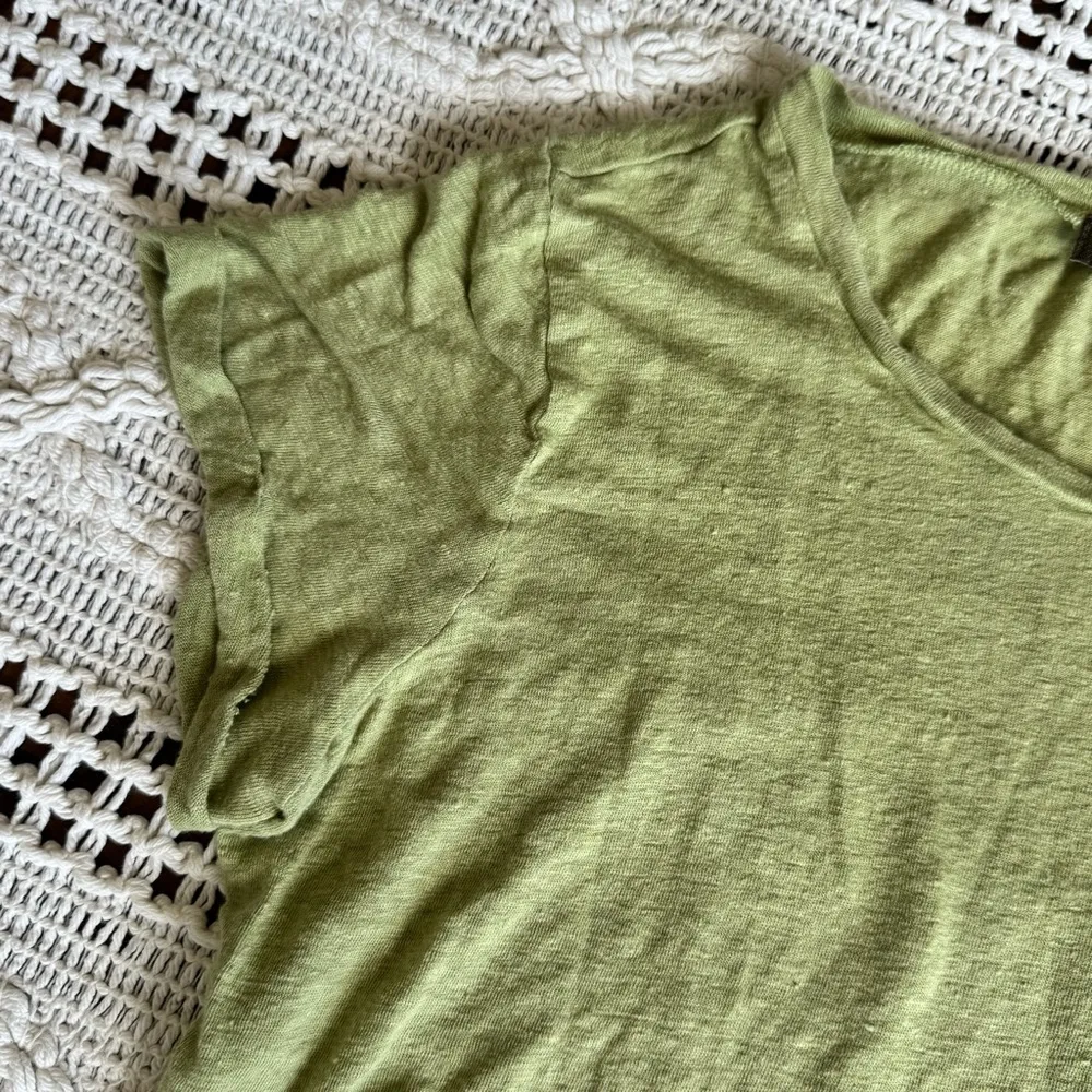 Tommy Bahama Green Cap Sleeve Fitted Crop Tee - Image 3