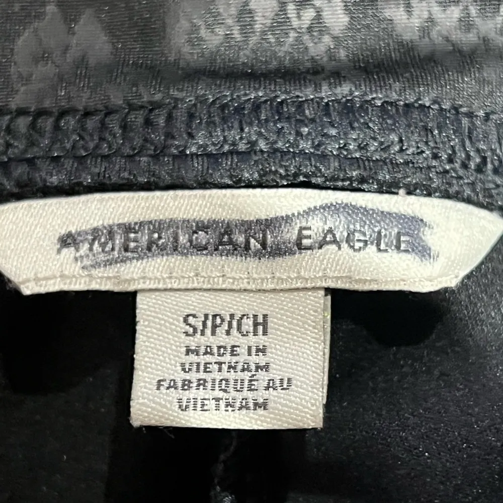 American Eagle Bike Shorts Black Python Print Size Small - Image 3