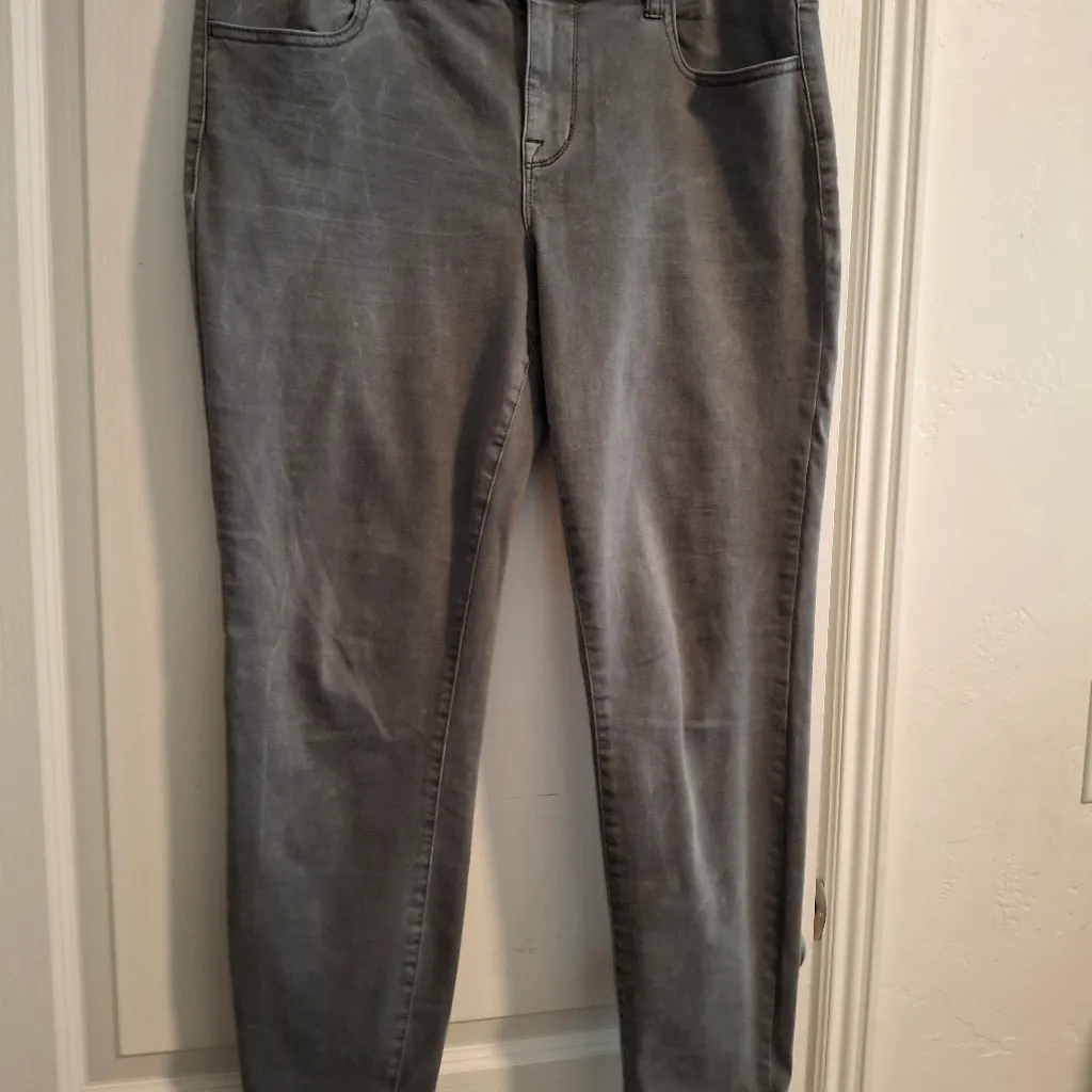 Maurices Sz 14W Short Women's Gray Jeans - Image 4