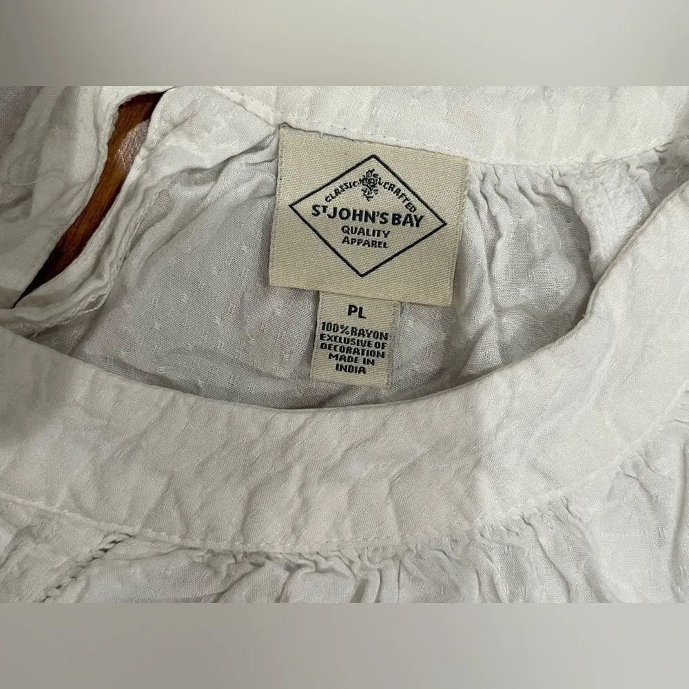 St. John's Bay Cream Textured Blouse - Image 10